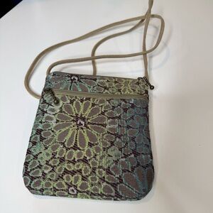 Maruca Bag Cupcake tapestry crossbody